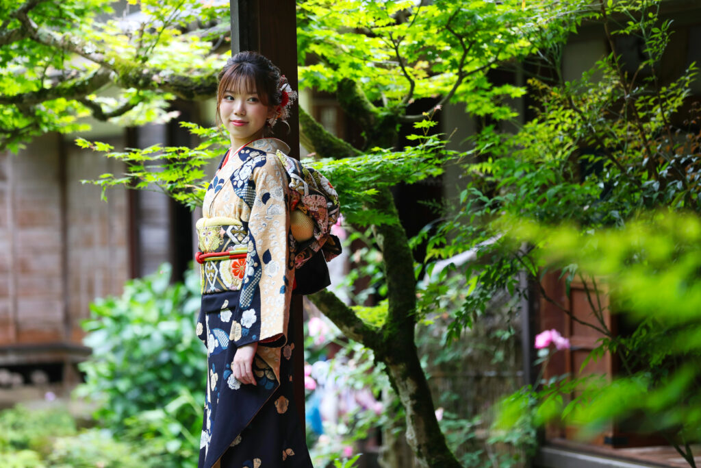 成人振袖レンタル鶴岡 黒振袖